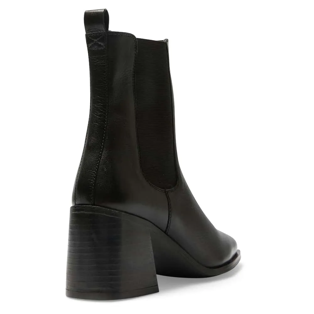 Munich Boot in Black Leather