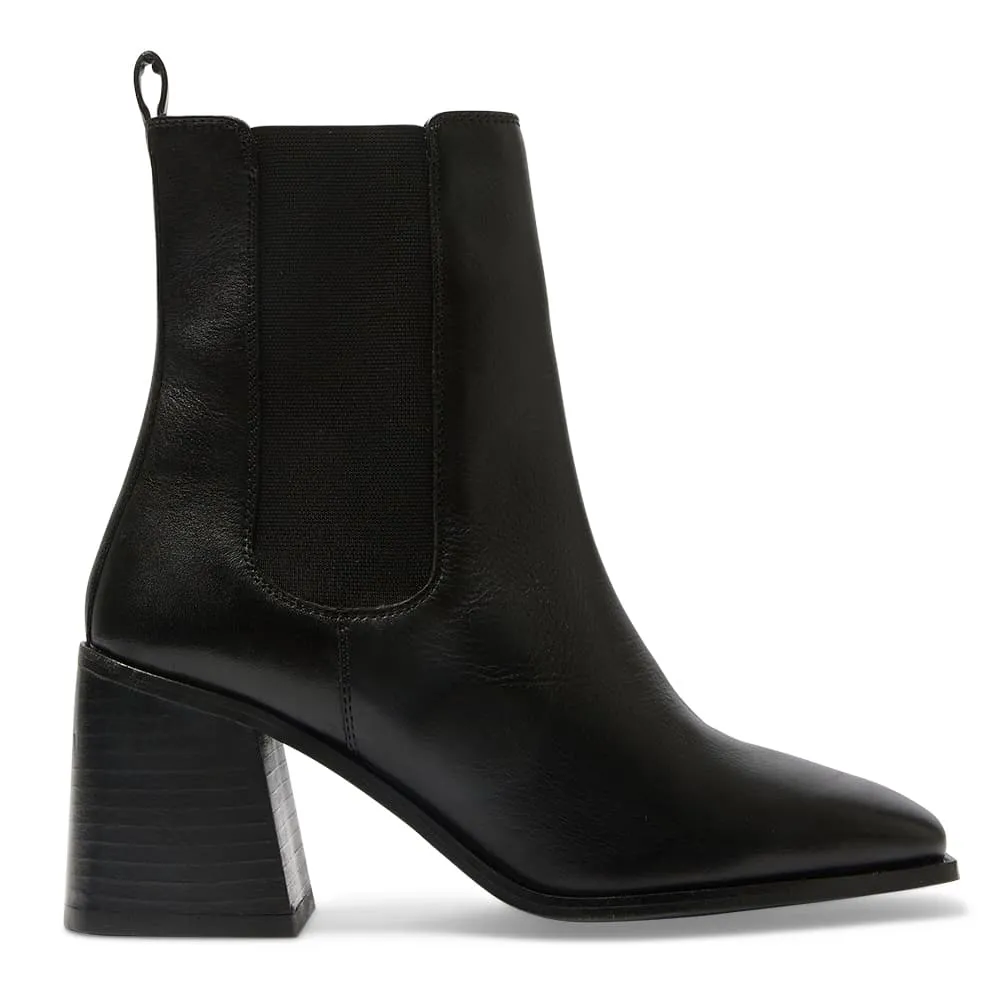 Munich Boot in Black Leather