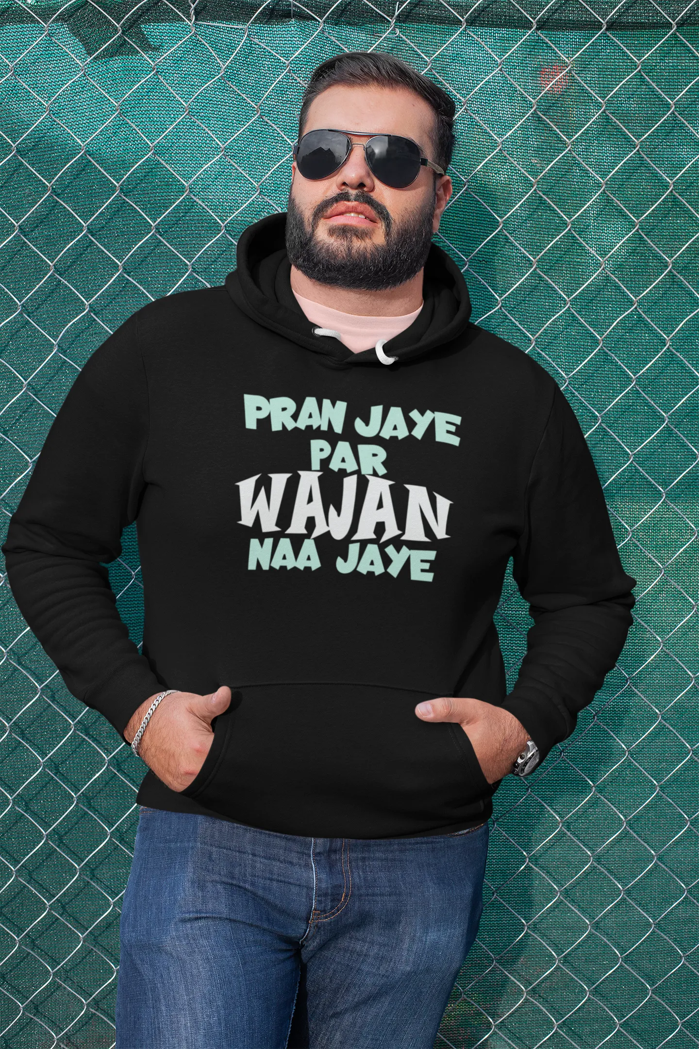 Pran Jaye Par Wajan Naa Jaye Printed Black Hoodie For Men