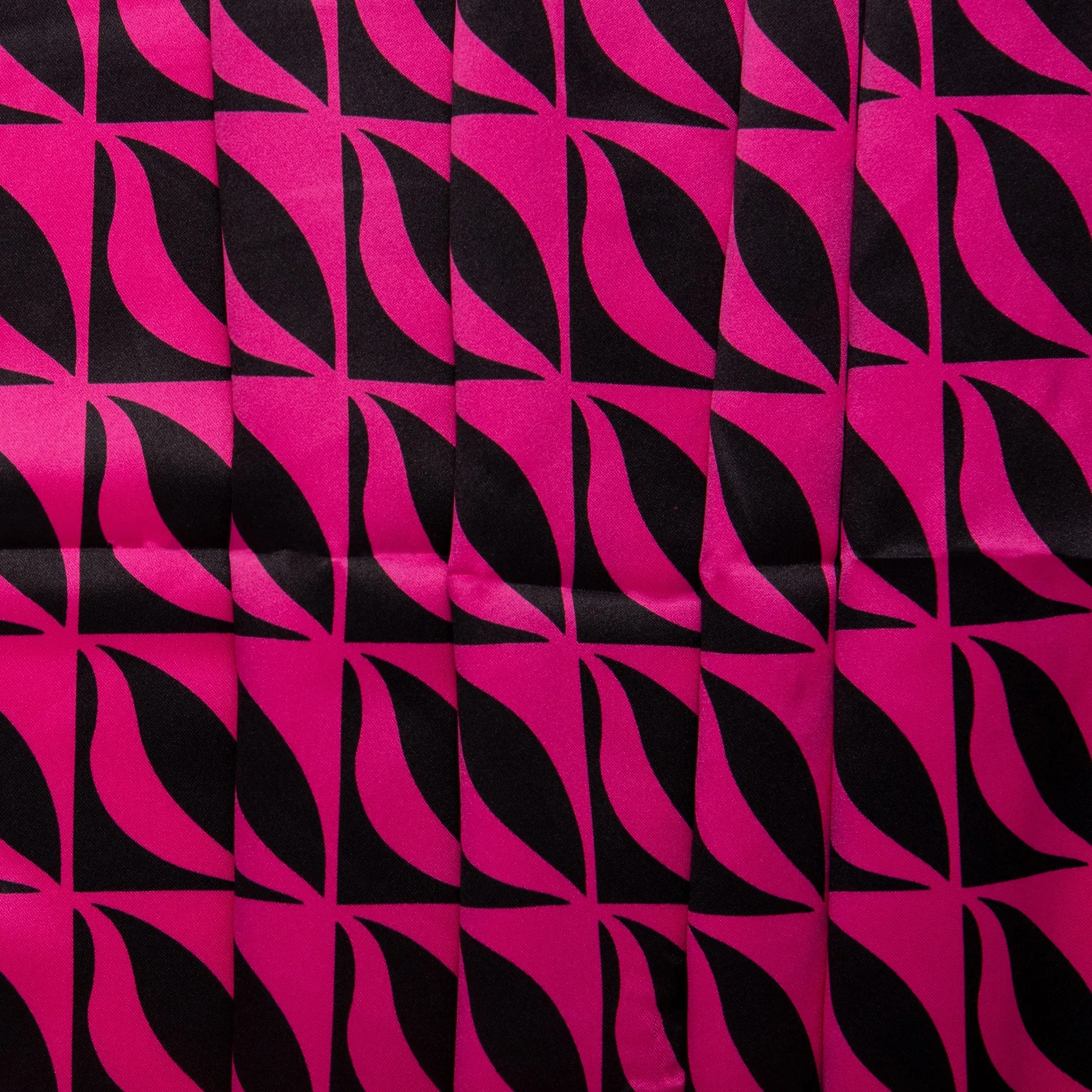 Printed Satin Velvet - CHARLOTTE - Geometric - Pink