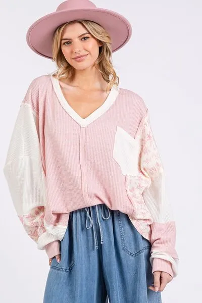 SAGE   FIG Floral V-Neck Waffle Knit Top In Blush Pink